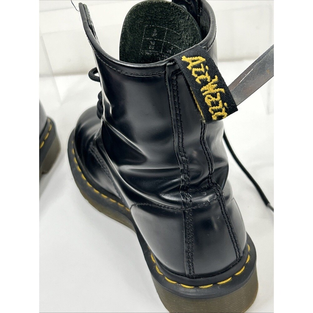 Doc Dr. Martens 11821 Black Leather Combat Boots Shoes Lace Up Women’s Sz 7 - Picture 4 of 13